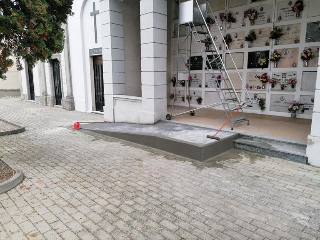 Cadavere ritrovato sulle sponde del Po, sepolto nel campo comune del cimitero di Isola Sant’Antonio